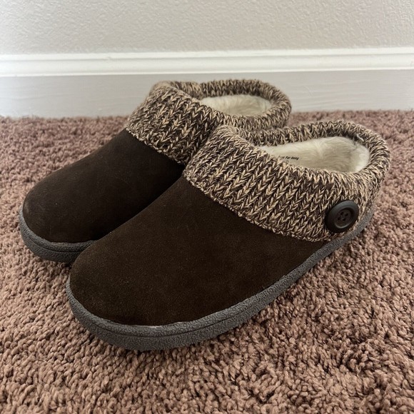 Clarks Shoes - Clark’s Brown Women’s Faux Fur Slippers Slip on Shoes Size 8M NWOB